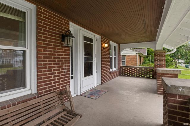 1409 N Woodridge Avenue, Muncie, IN 47304
