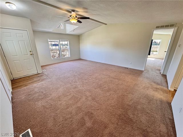 2860 South Rainbow Avenue, Pahrump, NV 89048