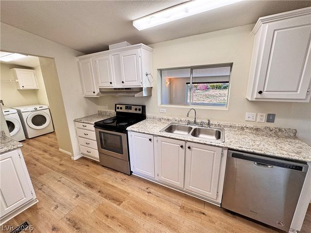 2860 South Rainbow Avenue, Pahrump, NV 89048