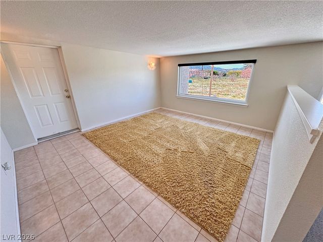 2860 South Rainbow Avenue, Pahrump, NV 89048