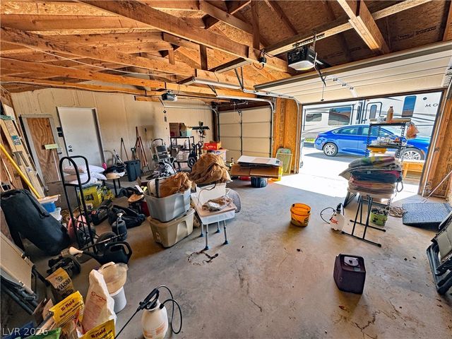 2860 South Rainbow Avenue, Pahrump, NV 89048