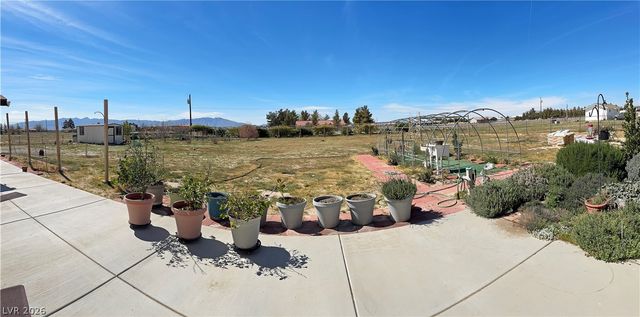 2860 South Rainbow Avenue, Pahrump, NV 89048