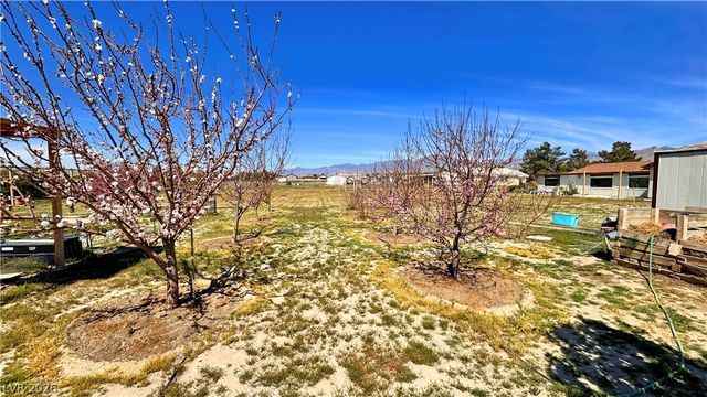 2860 South Rainbow Avenue, Pahrump, NV 89048