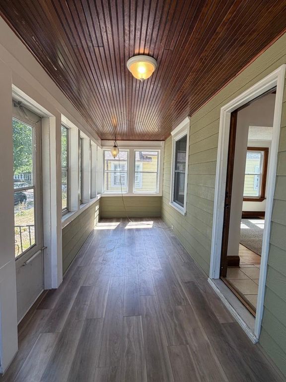 2955 Queen Avenue N, Minneapolis, MN 55411 — exterior