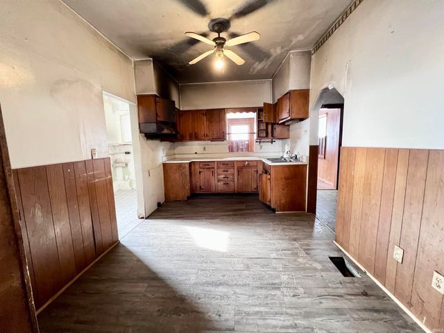 1219 Marshall Avenue, Evansville, IN 47714