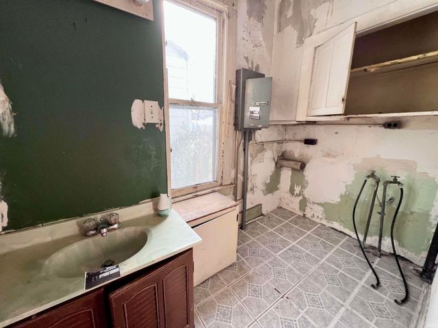 1219 Marshall Avenue, Evansville, IN 47714