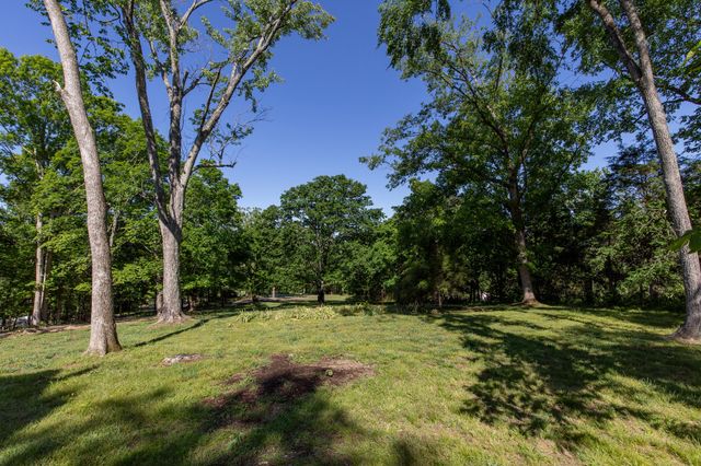 1591 Brinkley Branch Rd, Hendersonville, TN 37075
