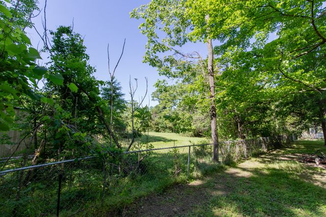 1591 Brinkley Branch Rd, Hendersonville, TN 37075