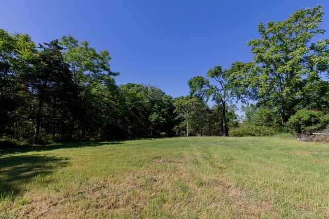 1591 Brinkley Branch Rd, Hendersonville, TN 37075