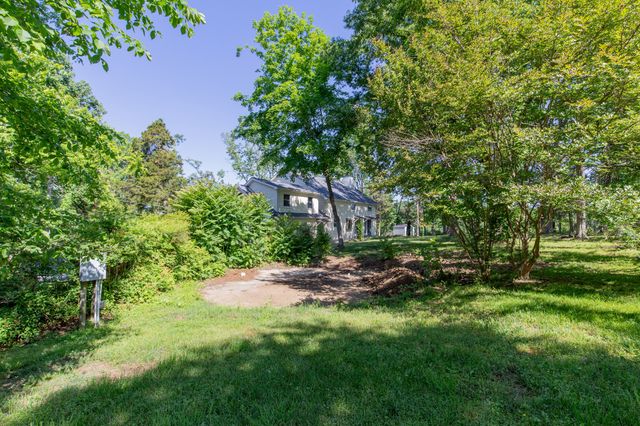 1591 Brinkley Branch Rd, Hendersonville, TN 37075