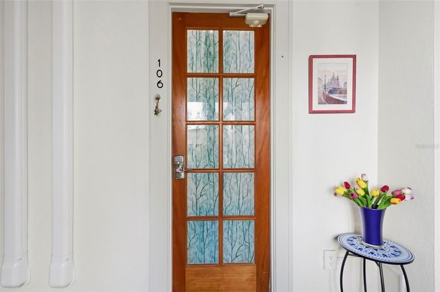 130 4TH AVENUE N 106, St Petersburg, FL 33701