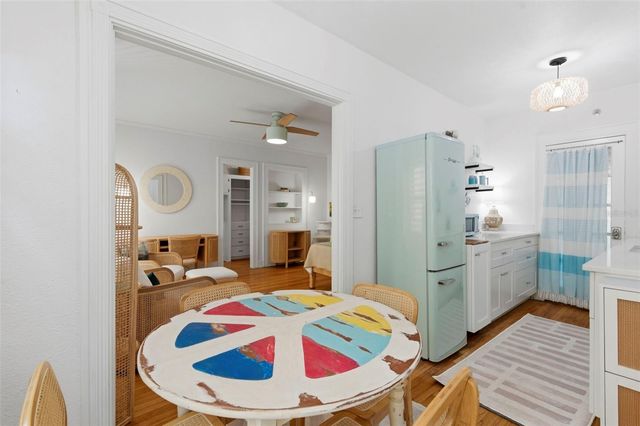 130 4TH AVENUE N 106, St Petersburg, FL 33701