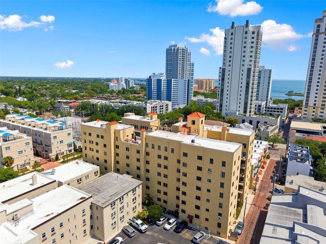 130 4TH AVENUE N 106, St Petersburg, FL 33701