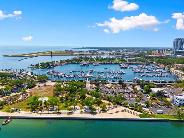 130 4TH AVENUE N 106, St Petersburg, FL 33701