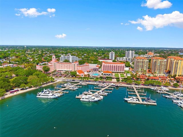 130 4TH AVENUE N 106, St Petersburg, FL 33701