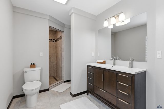 4402 LAHINCH ST, Rapid City, SD 57702