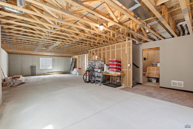 4402 LAHINCH ST, Rapid City, SD 57702