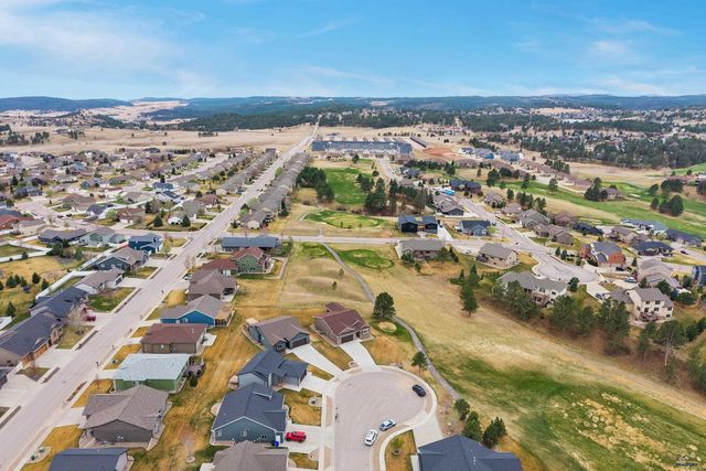 4402 LAHINCH ST, Rapid City, SD 57702