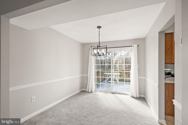 13513 KING CHARLES DR, Chantilly, VA 20151