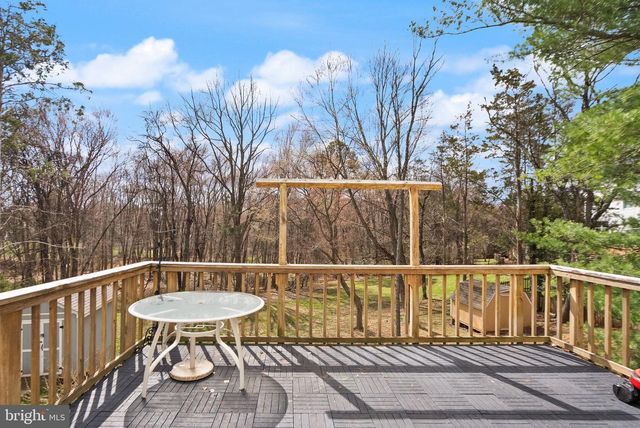 13513 KING CHARLES DR, Chantilly, VA 20151