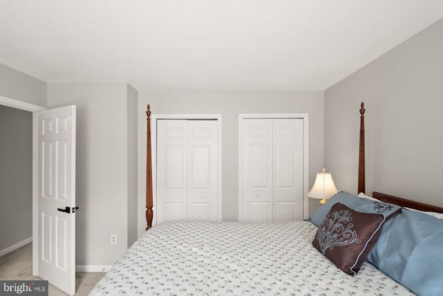 13513 KING CHARLES DR, Chantilly, VA 20151