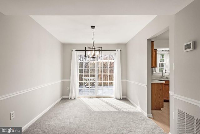 13513 KING CHARLES DR, Chantilly, VA 20151