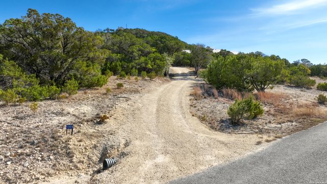 1455 Willow Springs, Pipe Creek, TX 78063