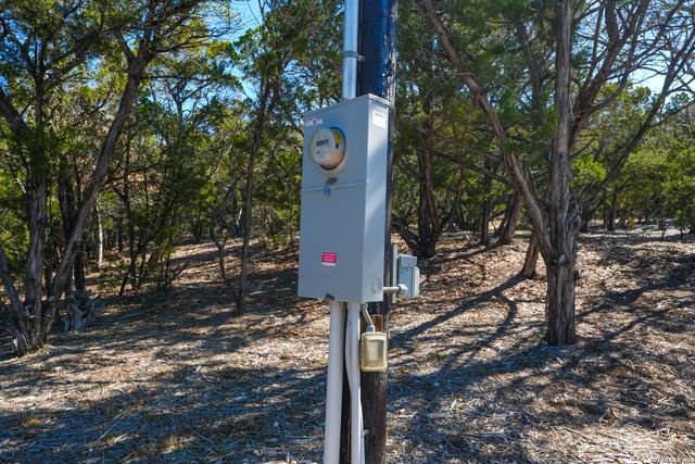 1455 Willow Springs, Pipe Creek, TX 78063