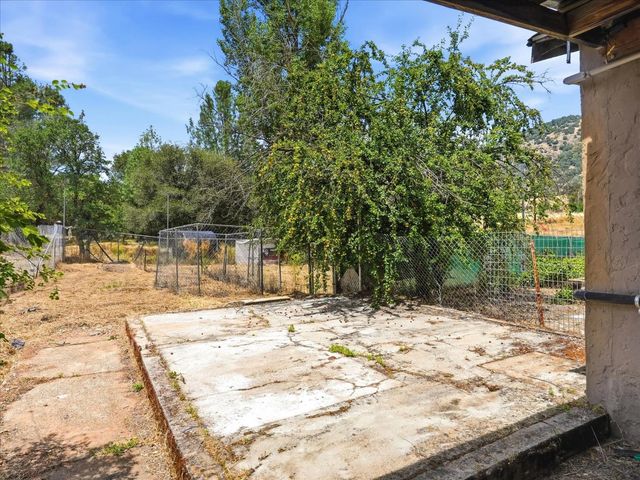6103 School Lane, Mariposa, CA 95338