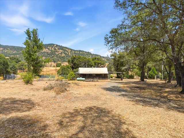 6103 School Lane, Mariposa, CA 95338