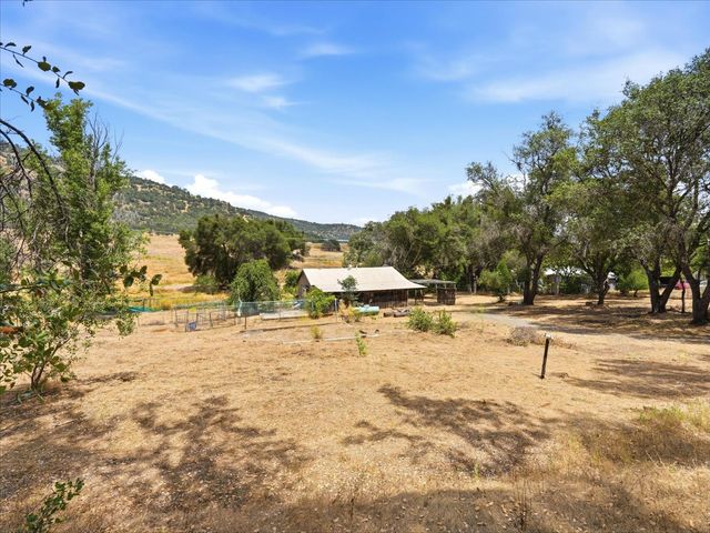 6103 School Lane, Mariposa, CA 95338