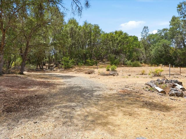 6103 School Lane, Mariposa, CA 95338