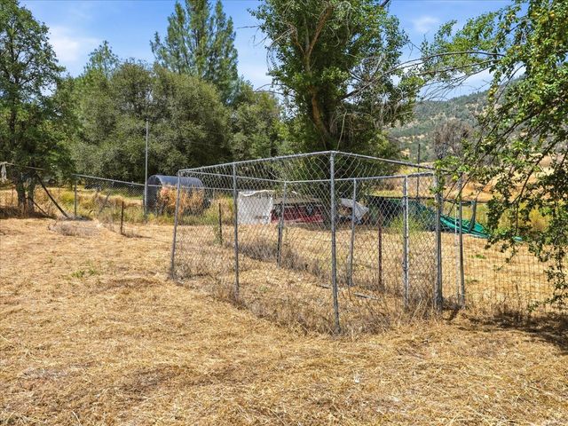 6103 School Lane, Mariposa, CA 95338