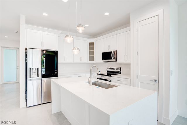 3804 SE 12th AVE, Cape Coral, FL 33904