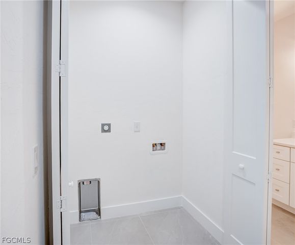 3804 SE 12th AVE, Cape Coral, FL 33904