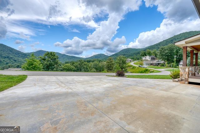 25 Ivy Log Heights SPUR 11, Young Harris, GA 30582