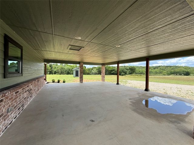 175 Flint Lane, Chico, TX 76431