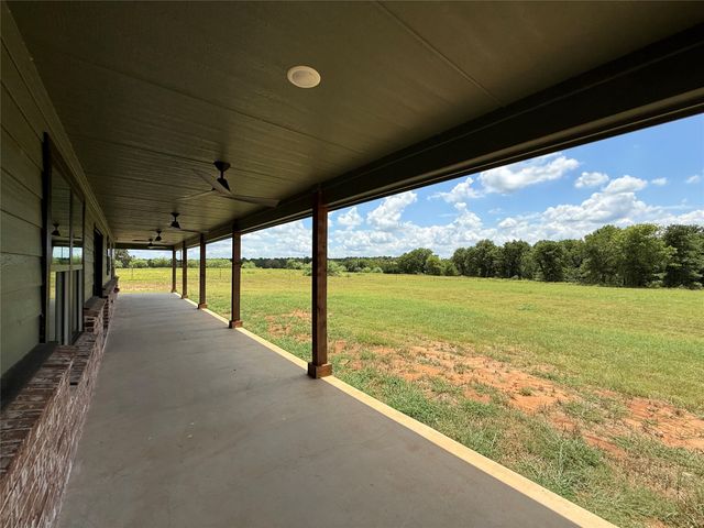 175 Flint Lane, Chico, TX 76431