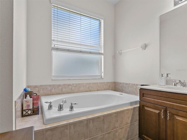 13235 PALMILLA CIRCLE, Dade City, FL 33525