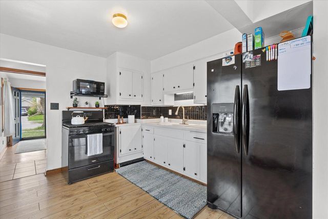 2108 93rd STREET, West Allis, WI 53227