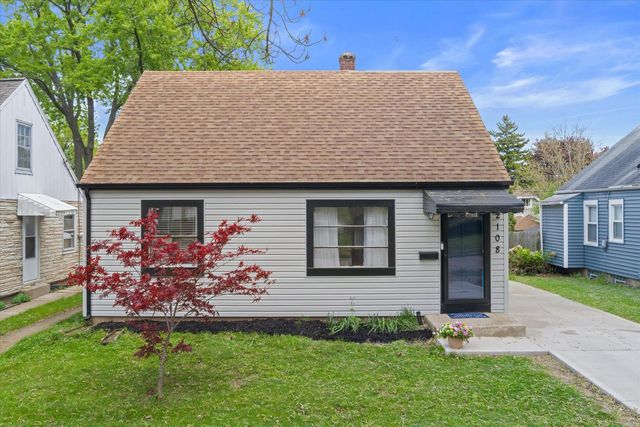 2108 93rd STREET, West Allis, WI 53227