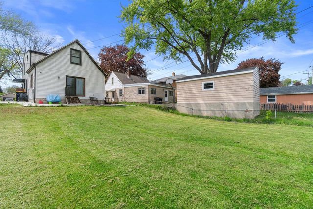 2108 93rd STREET, West Allis, WI 53227