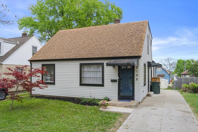 2108 93rd STREET, West Allis, WI 53227