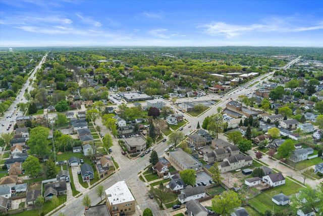 2108 93rd STREET, West Allis, WI 53227