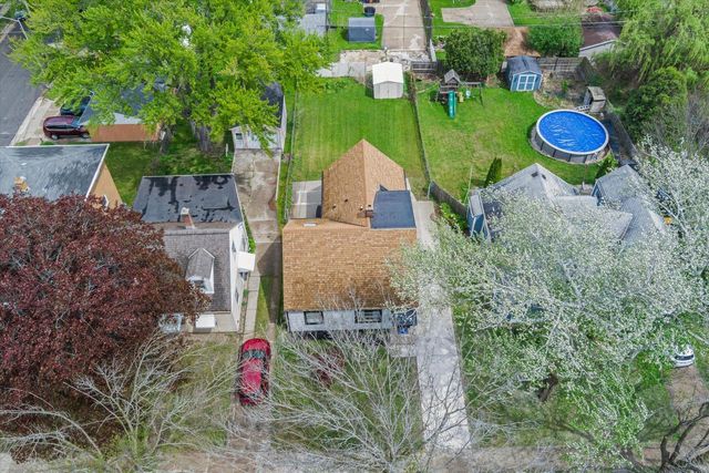 2108 93rd STREET, West Allis, WI 53227