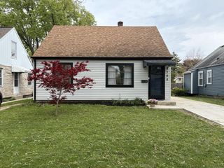 2108 93rd STREET, West Allis, WI 53227