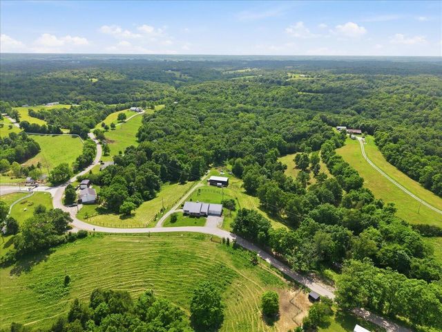 590 Leaning Oak Road, Corinth, KY 41010