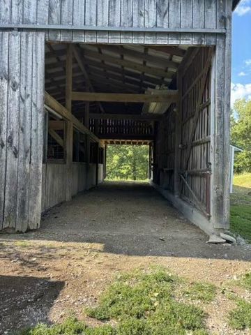 590 Leaning Oak Road, Corinth, KY 41010