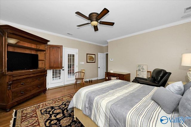 901 Parkside Court, Decatur, AL 35601