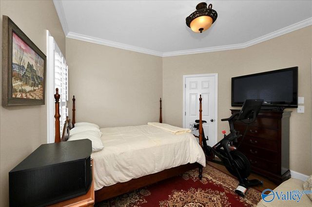 901 Parkside Court, Decatur, AL 35601